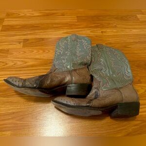 Vintage Ostrich leather cowboy boots. Size 11.5